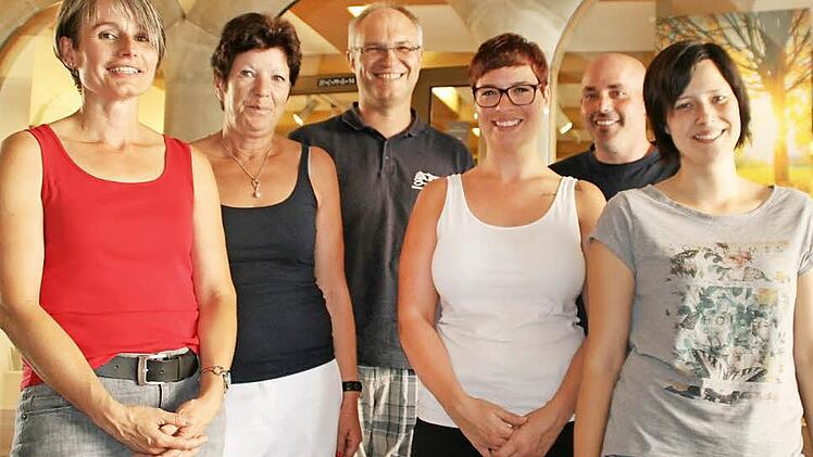 Auf dem Foto (von links) Ina Schmitt, Manuela Scheiböck, Andreas Koch, Helen Merz, Ralph Leitsch und Katharina Kirchner.  Fotos: Anja Vorndran