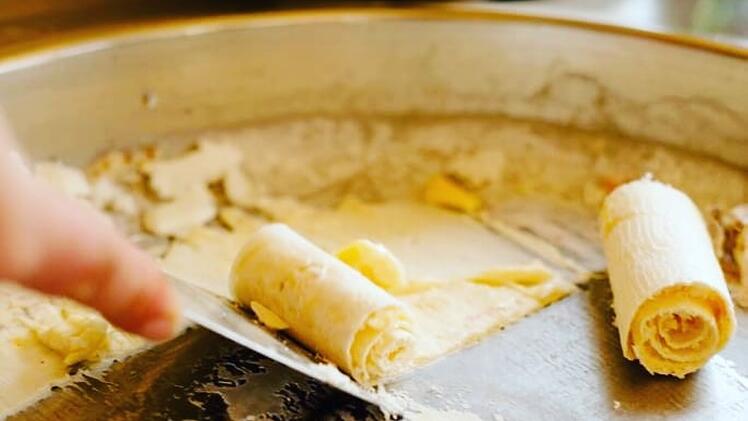 Bamberg: "Ice Rolls" statt Eiskugeln: Das ist Mellys Eistruck