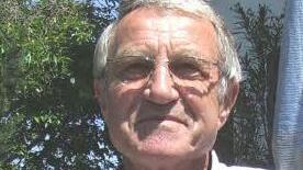 Josef Zenger, 78, Meister 1961 mit dem FCN, lebt in Herzogenaurach: "Ich will die Spiele ohne Aufregung und ohne Kommentare sehen. Zuhause in meinem Wohnzimmer. Das hab' ich schon immer so gemacht. Da kann ich mir meine Meinung bilden und muss nicht diskutieren. Ich tippe Brasilien gewinnt, ich hoffe, ich habe Unrecht. Wenn wir die Vorrunde überstehen, dann sind wir zu mehr fähig."