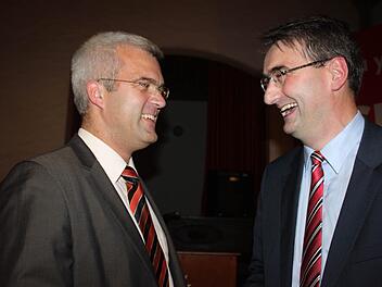 Der Saalfelder Landrat Marko Wolfram hielt die Festrede. Mit im Bild der Ludwigsstadter Bürgermeister Timo Ehrhardt.