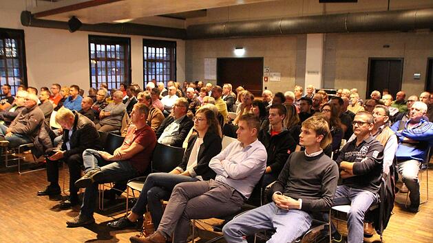Die Bürgerversammlung für den Höchstadter Ortsteil Nackendorf war gut besucht.  Foto: Andreas Dorsch