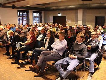 Die Bürgerversammlung für den Höchstadter Ortsteil Nackendorf war gut besucht.  Foto: Andreas Dorsch