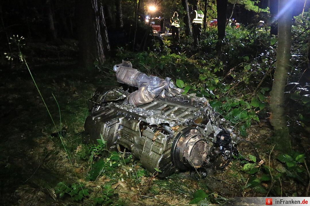 Tödlicher Unfall bei Boxbrunn: Pkw wird zerfetzt