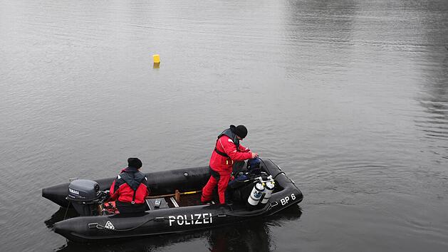 Bei Neustadt am Main ist ein Toter aus dem Main geborgen worden. Auch nach der Obduktion ist nicht klar, um wen genau es sich handelt. Symbolfoto: News5