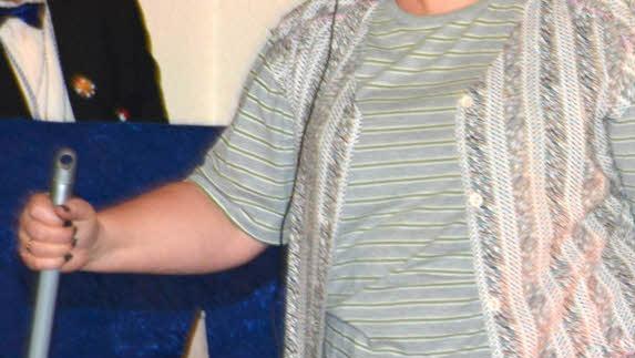 Marion Hartmann als Putzfrau Maria berichtete über lokale Ereignisse.