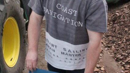 Einen Müllsack sollte man auf einer Grünschnittdeponie nicht haben müssen. Dieser ist aber nötig, wie Harald Krell sagt, um unzulässigen Abfall aufzunehmen. Foto: Helmut Will