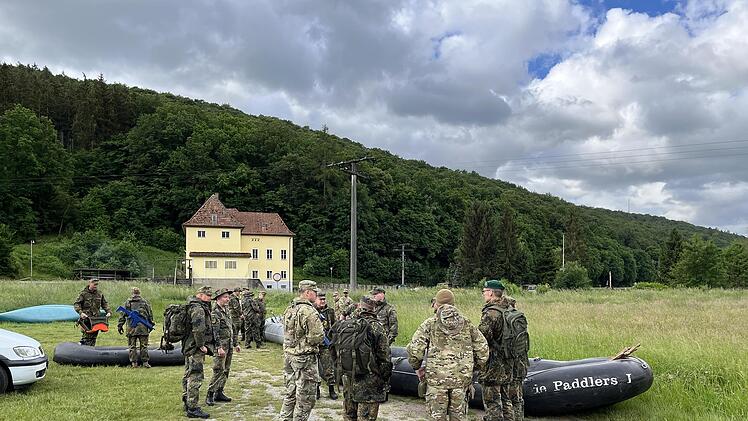 Sammeln am Einstiegsplatz in Gräfendorf.
