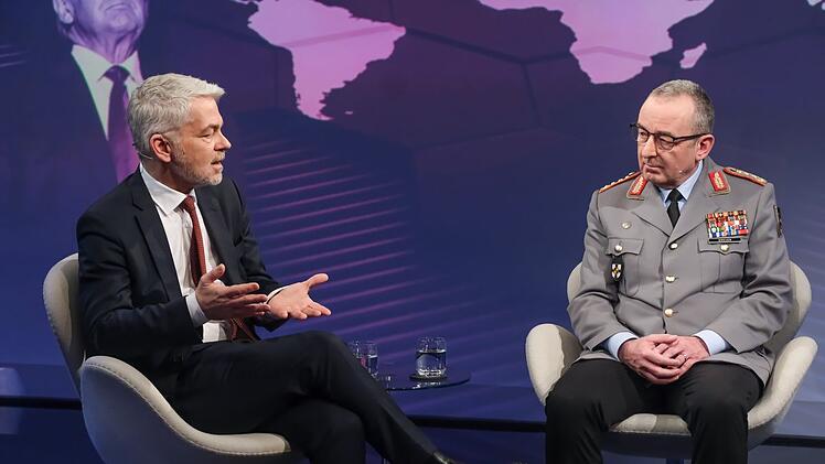 General Carsten Breuer (rechts) und Carlo Masala erklärten bei "Maischberger", was Deutschland in den nächsten Jahren für seine Verteidigungsfähigkeit tun muss.