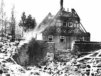 Beim Großbrand 1956 wurde dieses und weitere Anwesen des Ortes ein Raub der Flammen. Foto: Archiv Günther Straub