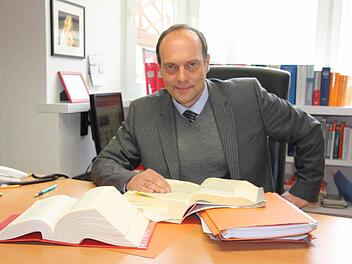 Rechtsanwalt Michael Heppes will für die CSU als Oberbürgermeister-Kandidat antreten.  Foto: Edgar Bartl