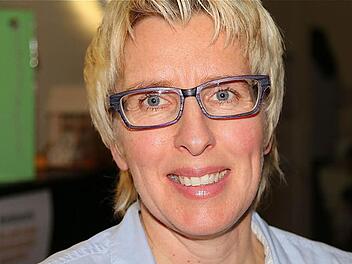 Ist mit einem lachenden und einem weinenden Auge aus Langendorf weg: Euerdorfs neue Rektorin Sabine Schalke. Fotos: Gerd Schaar