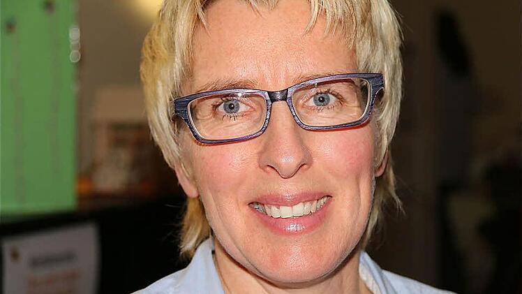 Ist mit einem lachenden und einem weinenden Auge aus Langendorf weg: Euerdorfs neue Rektorin Sabine Schalke. Fotos: Gerd Schaar