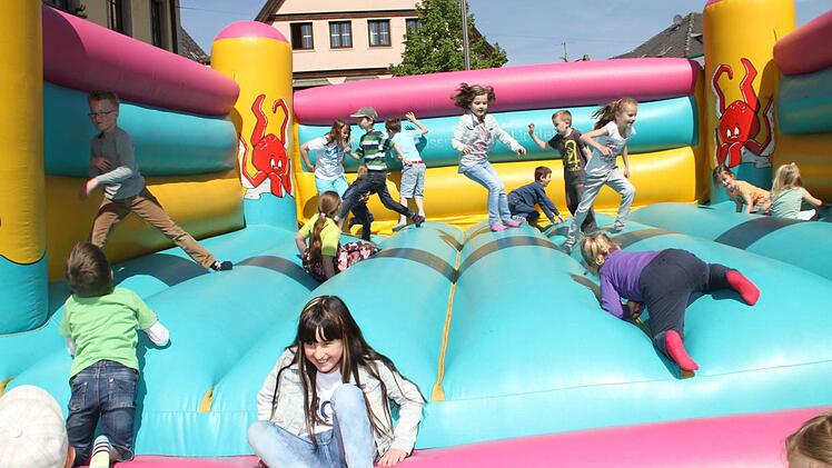 Der Lichtenfelser Marktplatz wurde zum Kinderparadies.