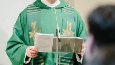 Pfarrer Thomas Teuchgräber hielt die Eucharistiefeier.