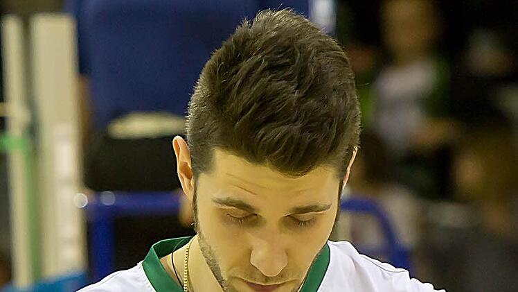 Auch dem Mazedonier Vuk Karanovic war die Enttäuschung gestern Abend nach der 0:3-Pleite ins Gesicht geschrieben. Fotos: Albert Höchstädter