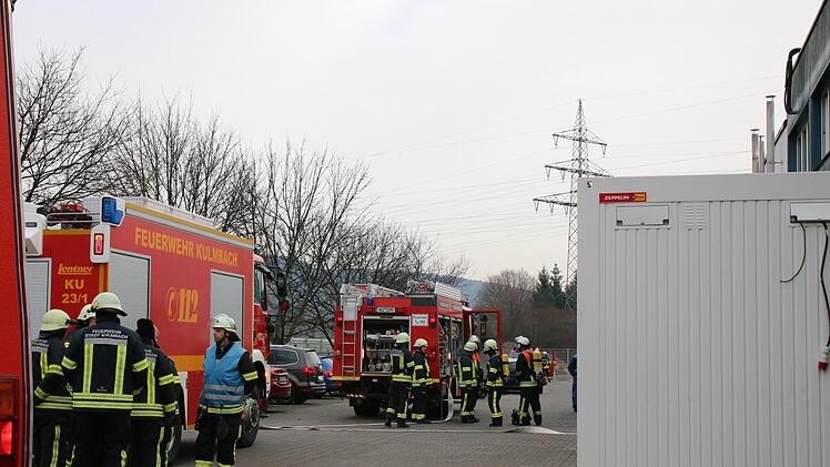 In dem der Nordumgehung zugewandten Teil der Firmengebäude hatte sich der Schwelbrand entwickelt.Foto: Katrin Geyer