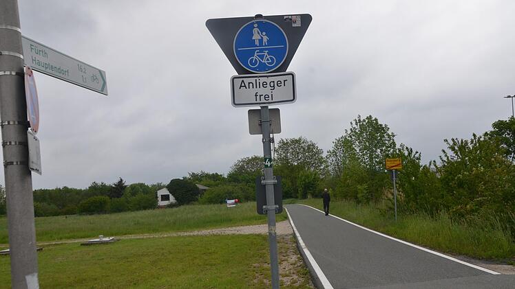 Nach Hauptendorf und weiter nach Niederndorf wird der Rad- und Fußweg ab Schaeffler künftig beleuchtet.  Foto: Bernhard Panzer
