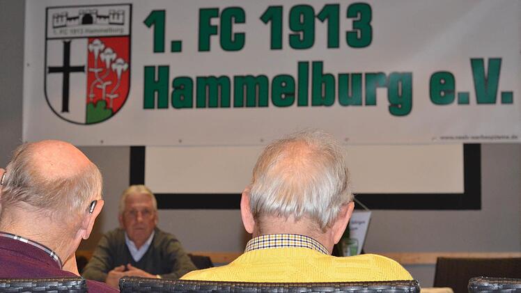 Pressekonferenz des FC Hammelburg mit Klaus Fischer. Foto: Jürgen Schmitt