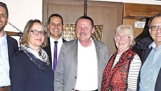 Der CSU-Ortsvorstand mit Stefan Reif, Margarete Schüßler, Markus Windisch, Manfred Bäreis, Karola Schaffer und Stefan Martin Foto: Richard Sänger