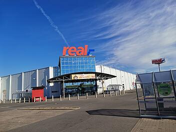 Bamberg: Real-Filiale in Hallstadt