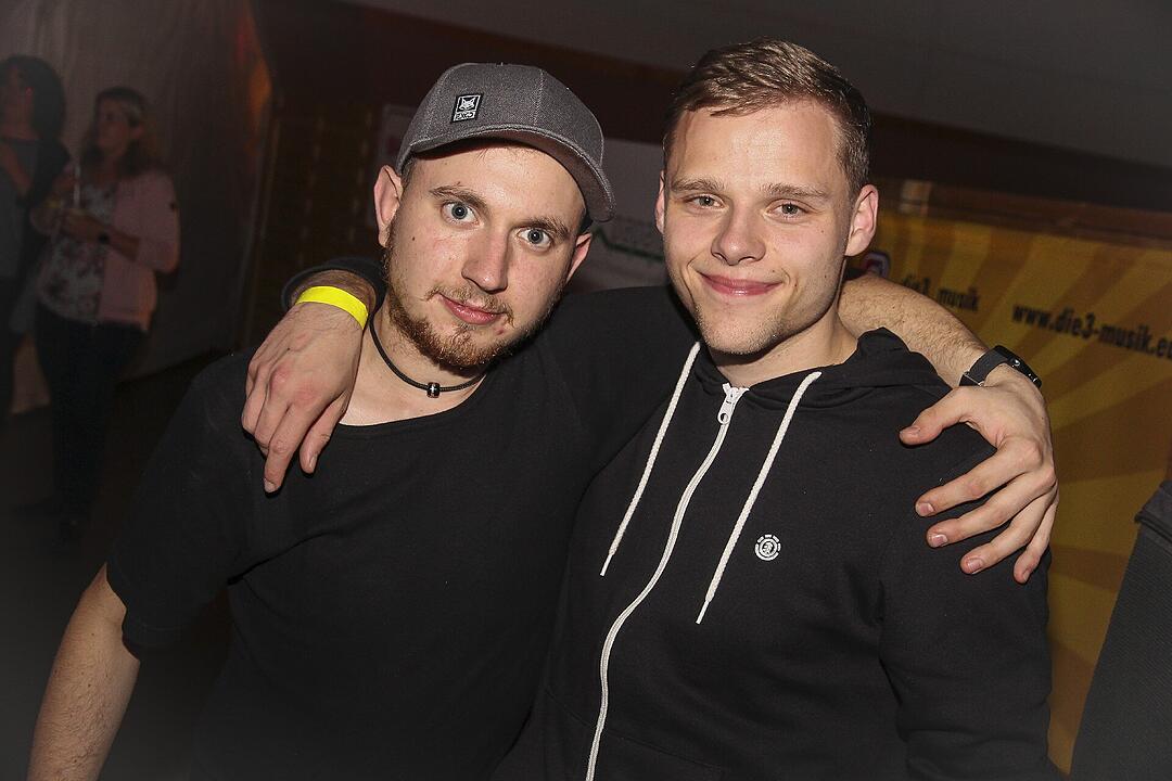 Party und Tanz in der Dreifachhalle