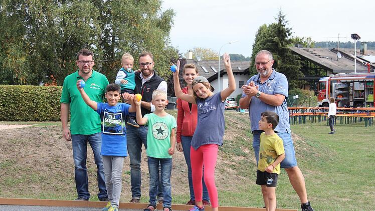 Das Bocciaturnier brachte auch viel UNterhaltung.