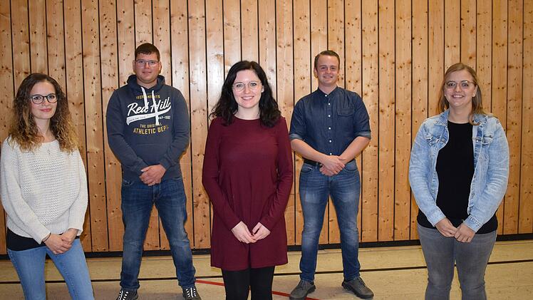 Sie führen künftig den Musikverein Schondra Rebecca Schmitt, Matthias Müller, Mona Schuhmann,Fabian Scheller und Clara Jörg