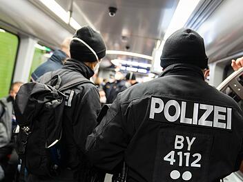 Coronavirus - 3G Kontrollen im Nürnberger ÖPNV