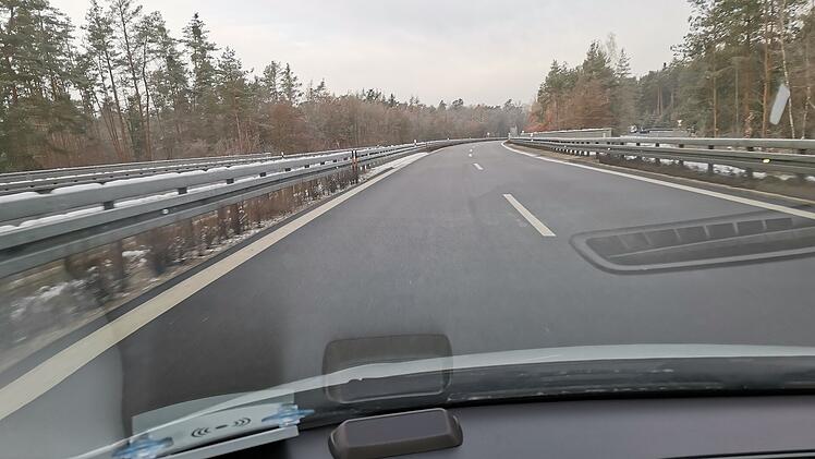 Autobahn, Ausfahrt, Abfahrt, Auffahrt, Anschlussstelle, Sperrung, Winter