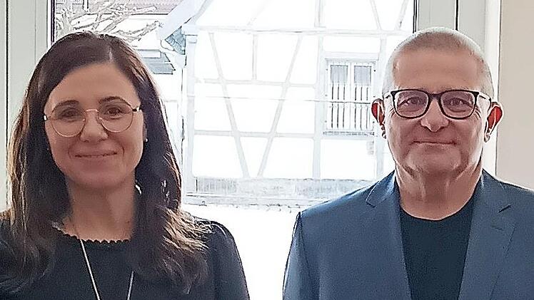 F&ouml;rderung f&uuml;r den FSV Leutenbach: Ulrike G&ouml;tz und Reinhardt Weber.