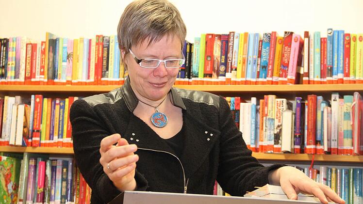 Autorin Friederike Schmöe bei einer Lesung.  Foto: A'rchiv