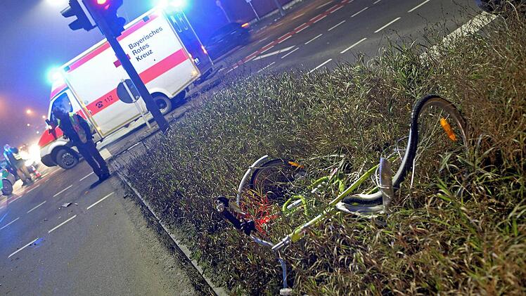 Die Radfahrerin wurde ins Klinikum gebracht und starb dort wenig später.  Foto: News5 / Herse