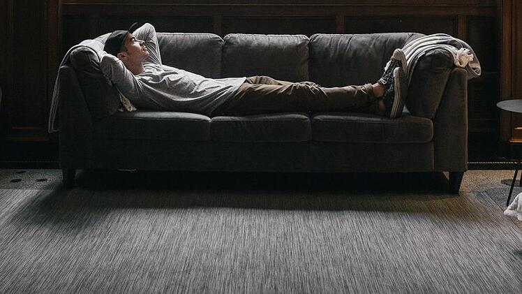 Nach k&uuml;rzester Zeit hat sich eine Internetbekanntschaft bei einer Frau aus Erlangen einquartiert. Symbolfoto: unsplash.com/Verne Ho