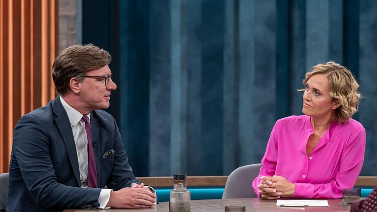 Risikoanalyst Nico Lange warnte bei Caren Miosga vor der hybriden Kriegf&uuml;hrung Russlands.