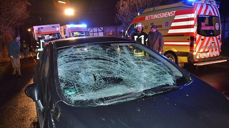 Lebensgefährliche Verletzungen erlitt eine Fußgängerin bei einem Verkehrsunfall.  Zwei weitere Fußgänger wurden schwer bzw. leicht verletzt. Foto: Hanns Friedrich
