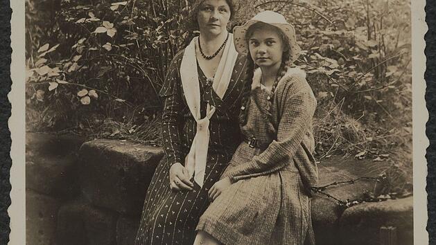 N&uuml;rnberg: Frauen retteten Albrecht-D&uuml;rer-Haus vor den Flammen - nach Jahren sollen sie nun gew&uuml;rdigt werden