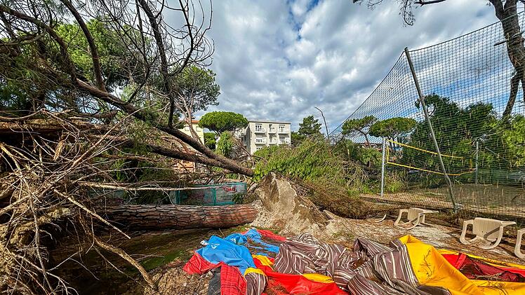 Unwetter an italienischer Adriaküste