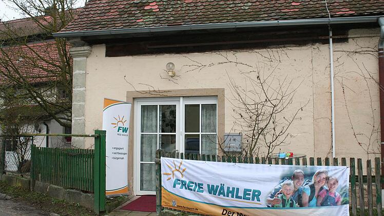Voggendorf Nummer 1: die Adresse desneuen Bürgerbüros der Landtagsfraktion der Freien Wähler. Foto: Evi Seeger