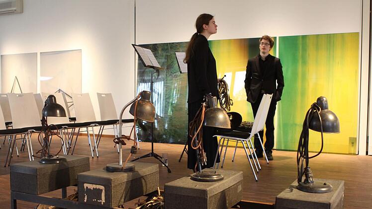 In der Ausstellung werden auch alte und defekte Gegenstände zu Kunstobjekten.Michael Wunder