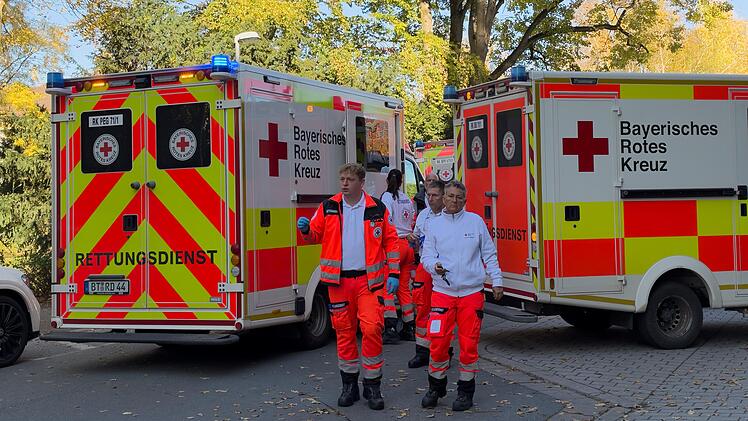 Bayreuth: Rettungseinsatz an Graf-M&uuml;nster-Gymnasium - Sch&uuml;ler in Klinik