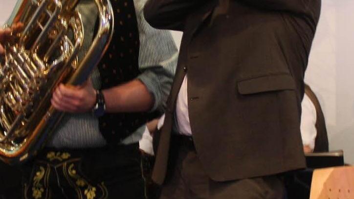 Schon legendär ist der Karpfensong von Martin Oberle. Foto: Marianne Jakob