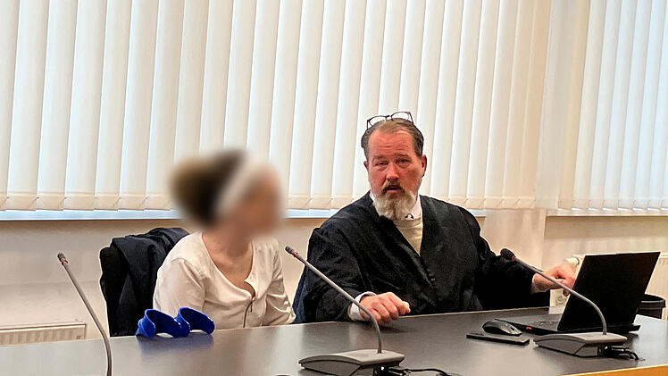 Prozess: Mutter soll kleiner Tochter Keime injiziert haben