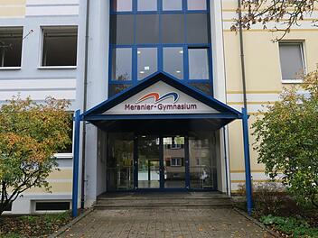 Am Meranier-Gymnasium sind 54 Schüler und neun Lehrer in Quarantäne. Fotos: Bettina Dirauf