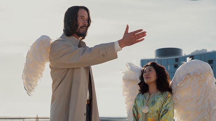 Sympathietr&auml;ger Keanu Reeves (mit Sandra Oh) spielt in "Good Fortune" einen guten Geist, dem seine Aufgaben als Schutzengel aber nicht so richtig gelingen wollen.