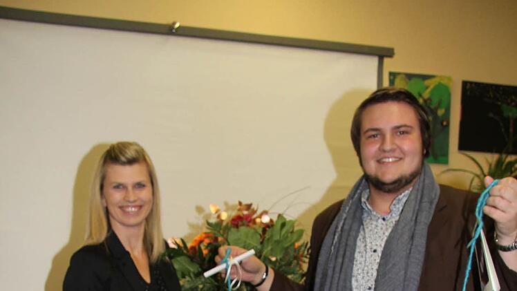 Jonas Gleich gehörte zu den Gründungskinder im Hort. Zum Jubiläum hatte er Erinnerungen von den ersten elf Hortkindern zusammengetragen. "Ich bin froh, dass ich dreieinhalb Jahre hier war", lautete sein Fazit. Foto: Sonny Adam