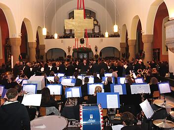Blick vom Altar in die Kirche Foto: Johanna Blum