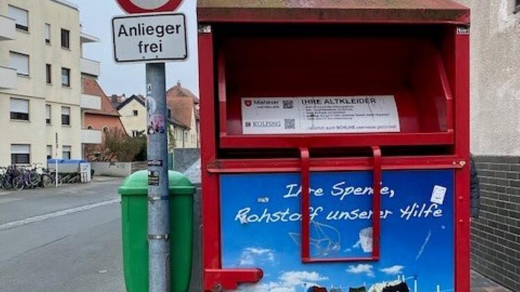 Bamberg: Was darf in den Altkleidercontainer und was nicht? - Neue EU-Richtlinie verunsichert Bürger