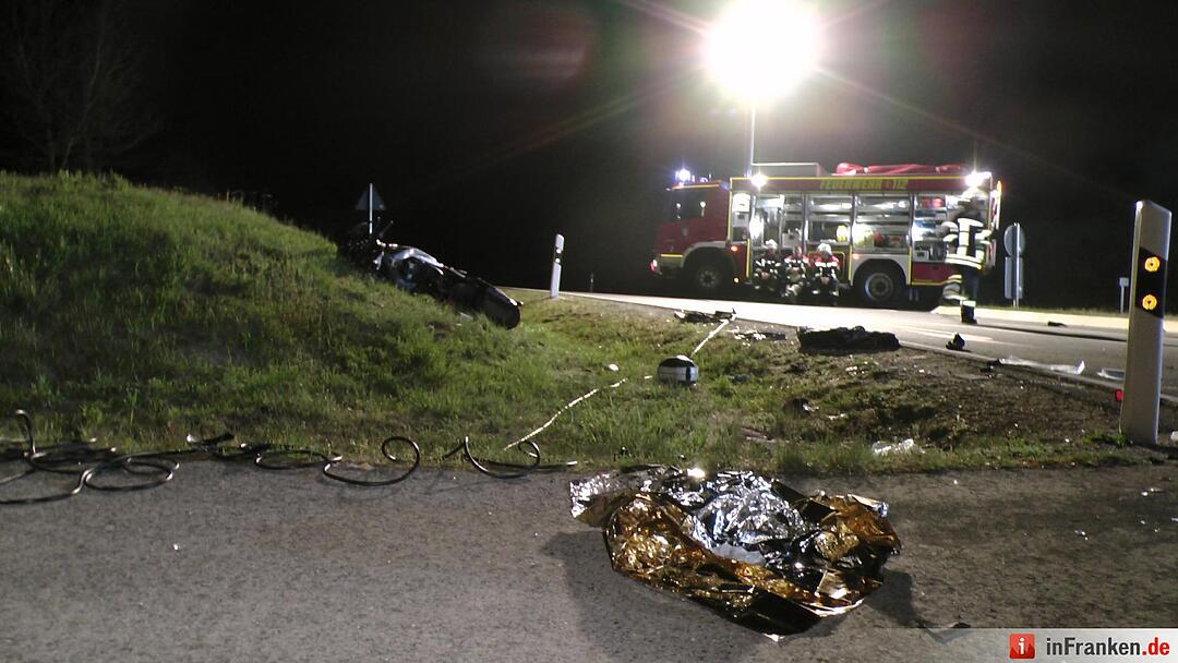 Pkw uebersieht 17 jaehrigen Motorrad bei Bad Koenigshofen