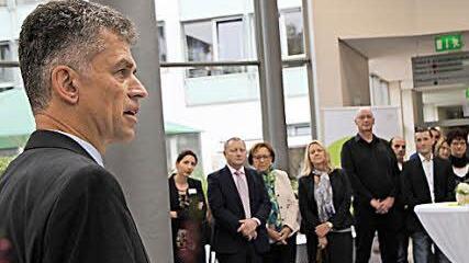 Bertram Eidel von der Regierung von Unterfranken überbringt Grüße von Regierungspräsident Paul Beinhofer. Foto: Ulrike Müller