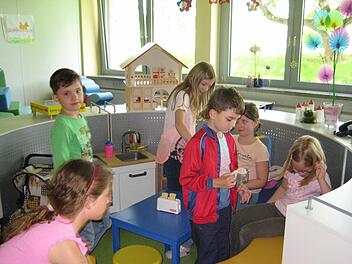 So sieht ein Teil der neuen R&auml;ume f&uuml;r die Mittagsbetreuung in der Schule in Gro&szlig;heirath aus. Die Kinder haben die Einrichtung schon gut angenommen. Foto: Judith Mielich
